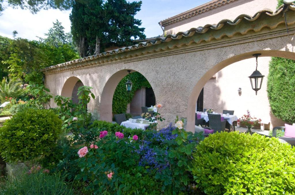 Le Mas Du Chanoine Acomodação com café da manhã Saint-Paul-de-Vence Exterior foto